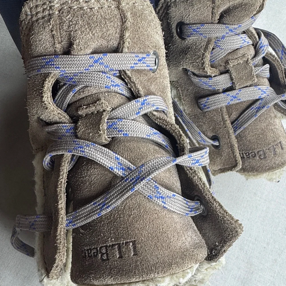 LL Bean Kids‎ Blue Tan Suede Faux Shearling Lined Duck Winter Boots size 1